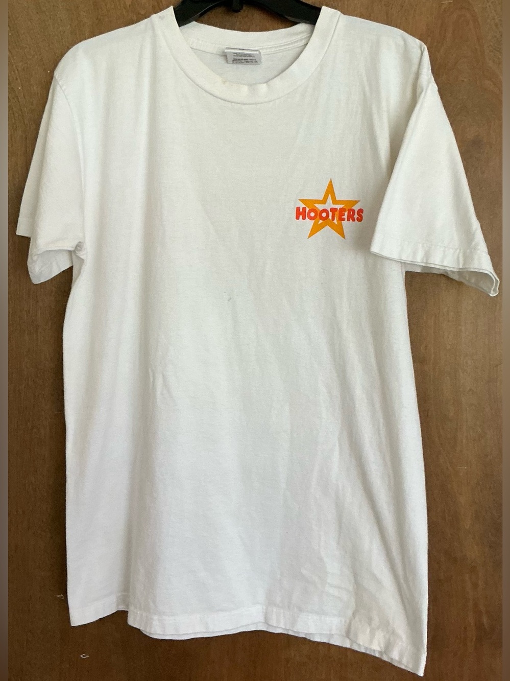 Vintage 90"s Hooters Dallas TX T-Shirt Large Single Stitch King Fashions Owl VTG